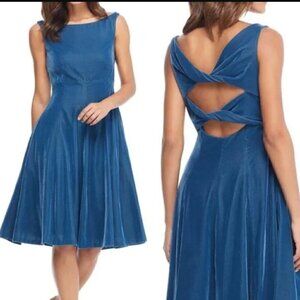 NWT Gal Meets Glam Christine Twist Back Sleeveless Velvet Cocktail Midi Dress 4
